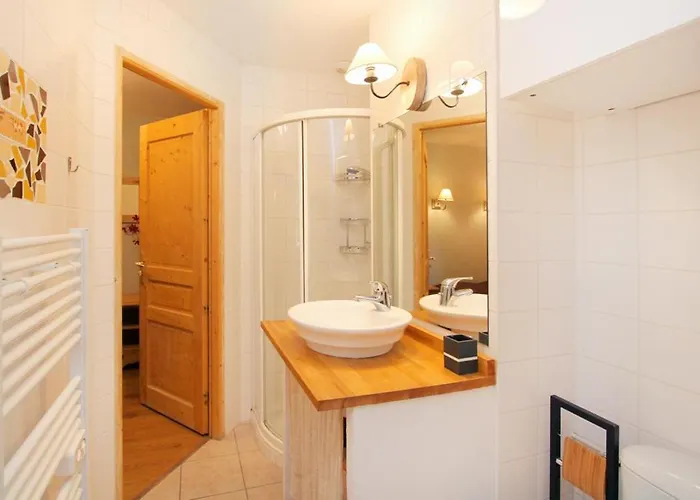 Апартаменты Joli A L'arriere Du Chantelouve