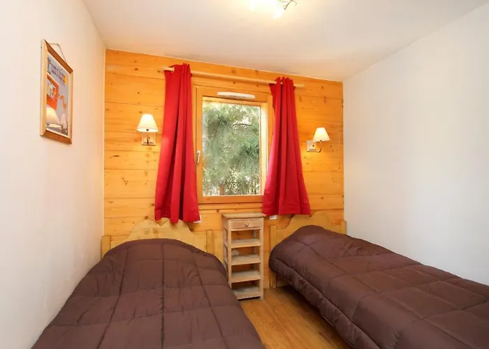 Апартаменты Joli A L'arriere Du Chantelouve