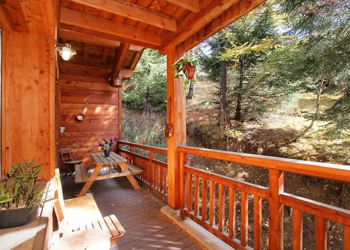 Joli A L'arriere Du Chantelouve Апартаменты *